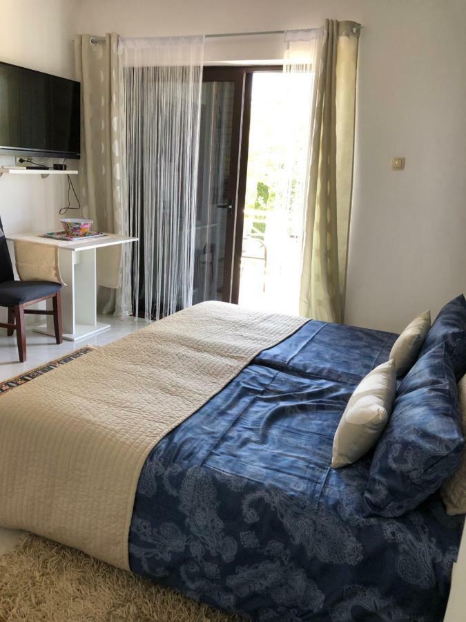 Villa Maja Njivice Bagian luar foto